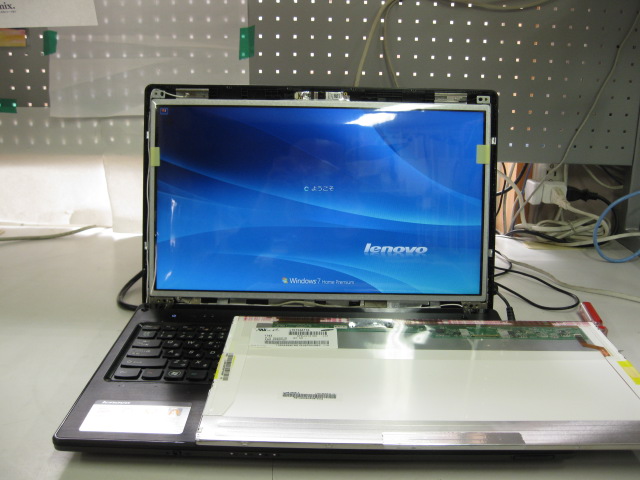 Lenovo G570液晶パネル交換